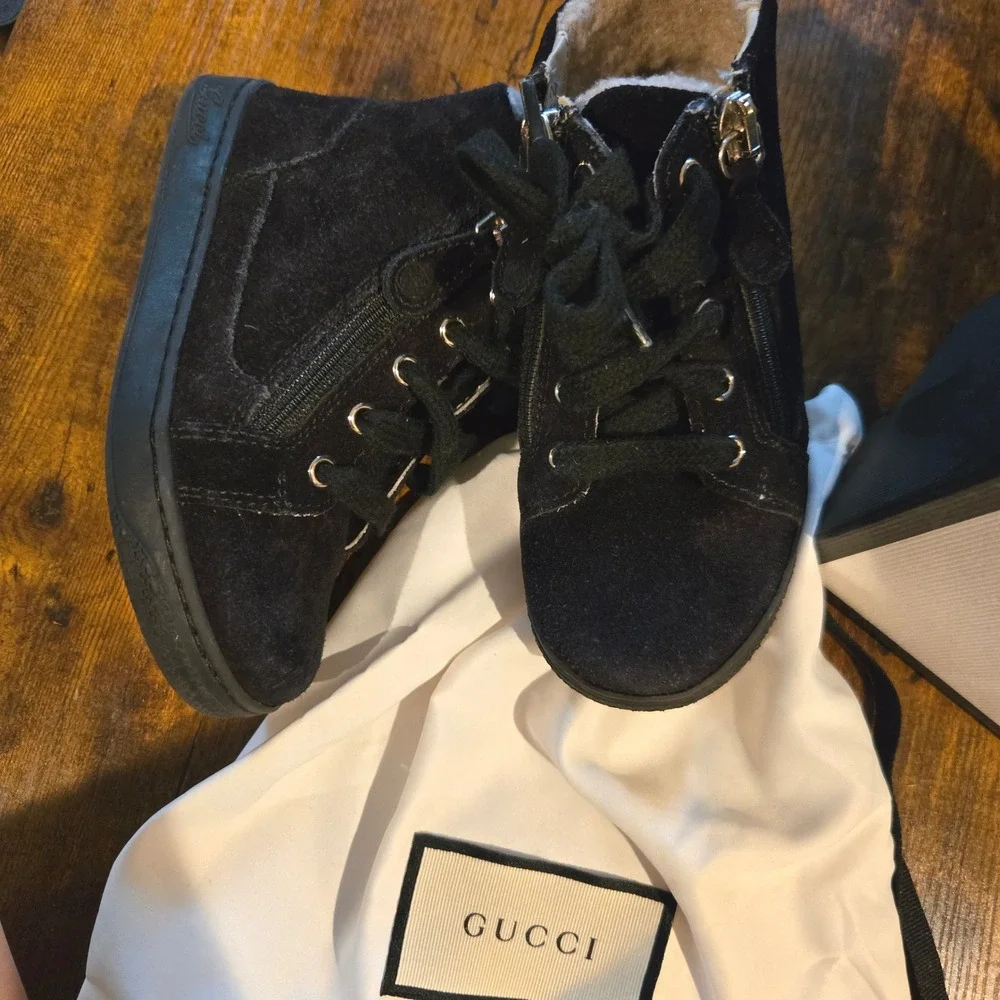 Gucci Kids Black Suede Shearling High‎ Top Sneakers Boots 433150 Size 22